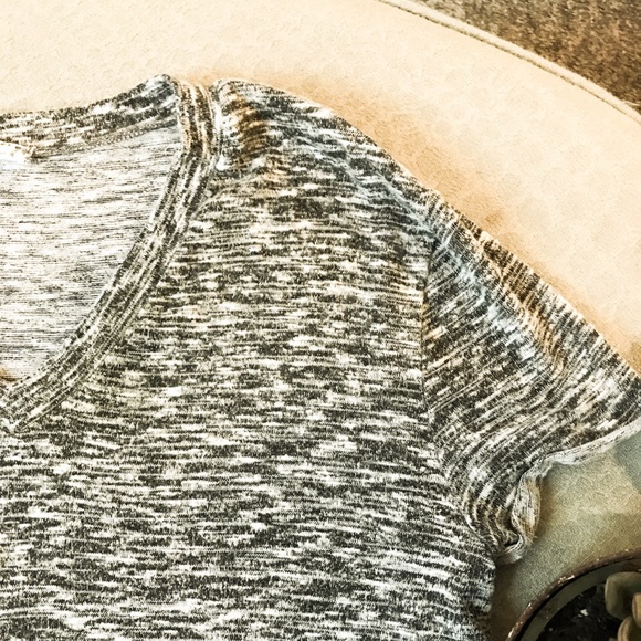 Grey patterned short sleeve sweater - Picture 2 of 5